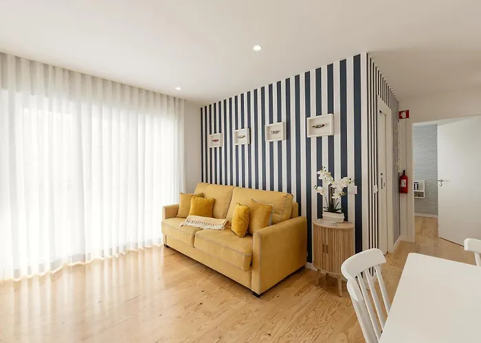 Casa Sardinhas * نازاريه